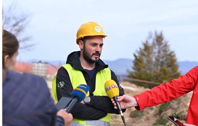 Mladen Lujić govori za medije